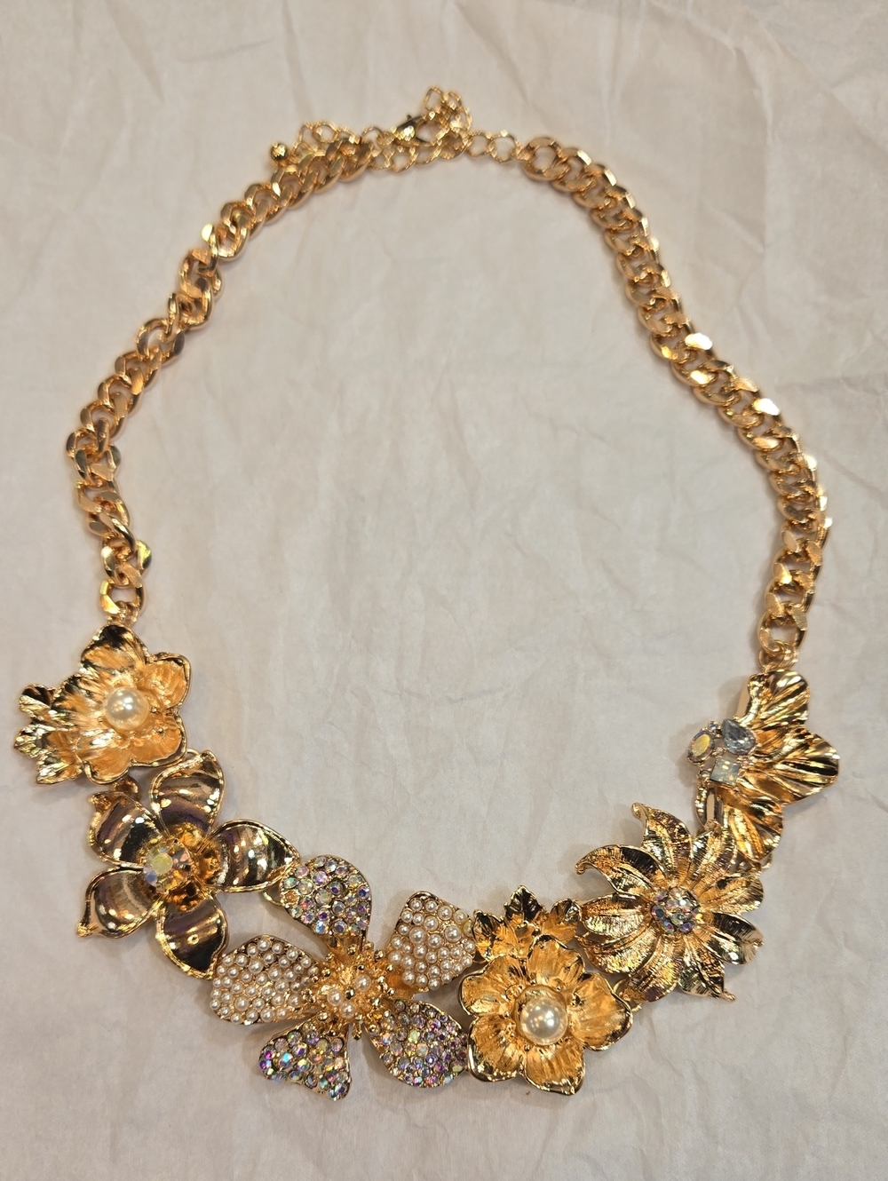 NWOT - Aratta - Statement Necklace/Fashion